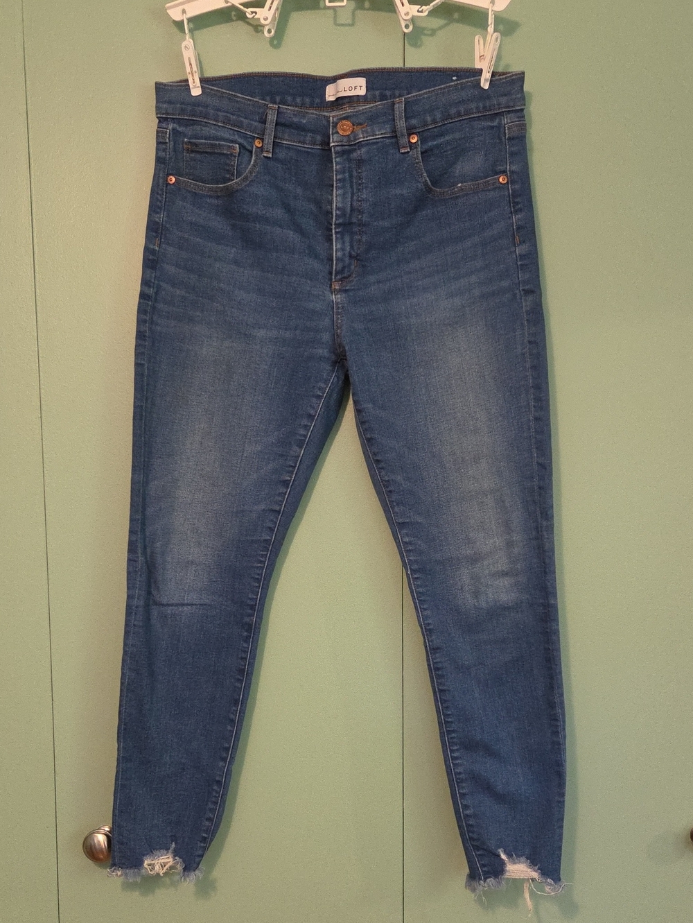 Loft Blue Skinny Jean Ankle Distressed Size  32 / 14